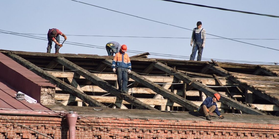 Ile kosztuje remont dachu w 2024 roku