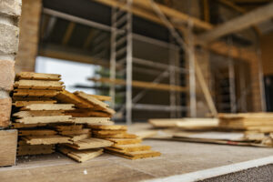 Najpowszechniej stosowanym dokumentem potwierdzającym recyklingowane pochodzenie drewna jest certyfikat SCS Reclaimed Content wydawany przez niezależne laboratoria.