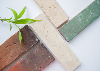 Remontuj z poszanowaniem dla środowiska: Wybór eko-materiałów budowlanych